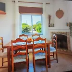 Mila - 3 Bedroom Apartment pool side
